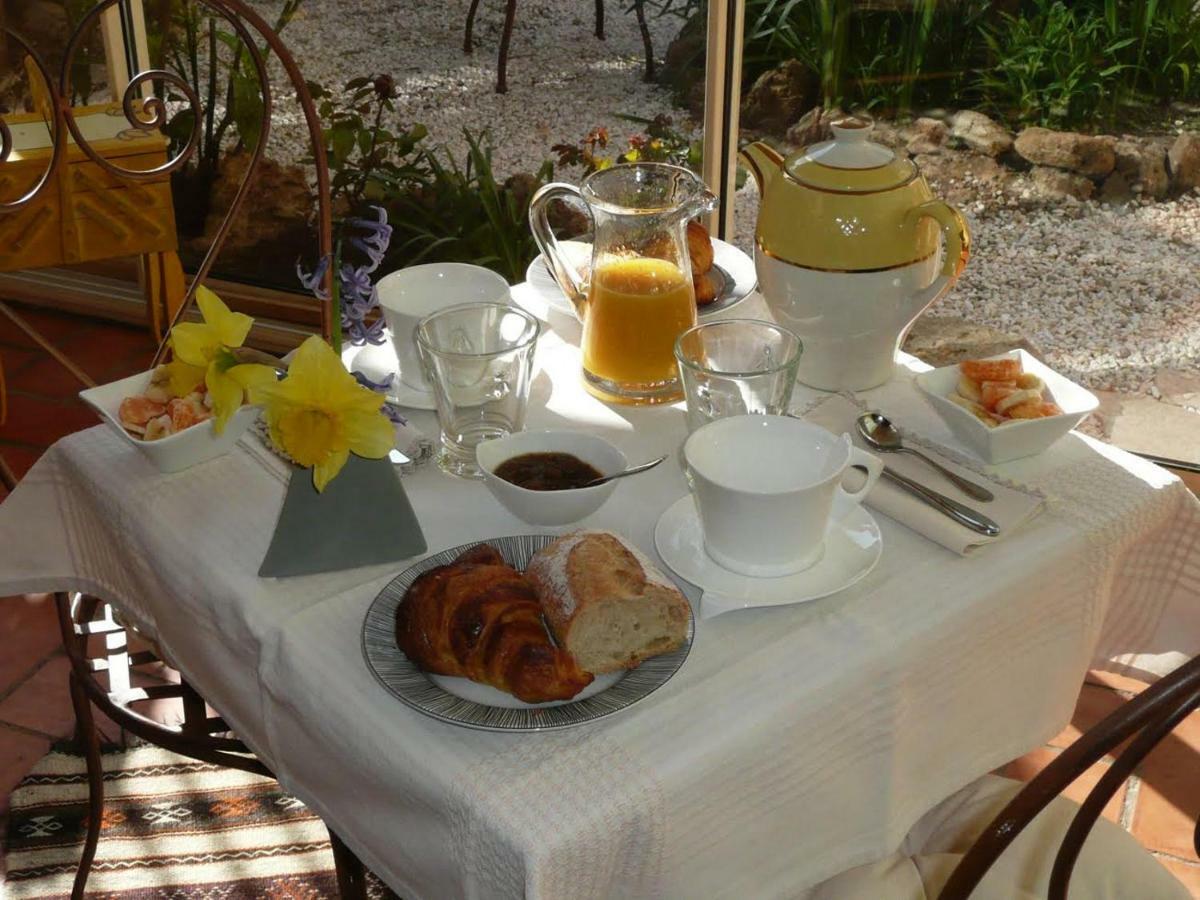 Les Terres Basses Otel Fabrezan Dış mekan fotoğraf